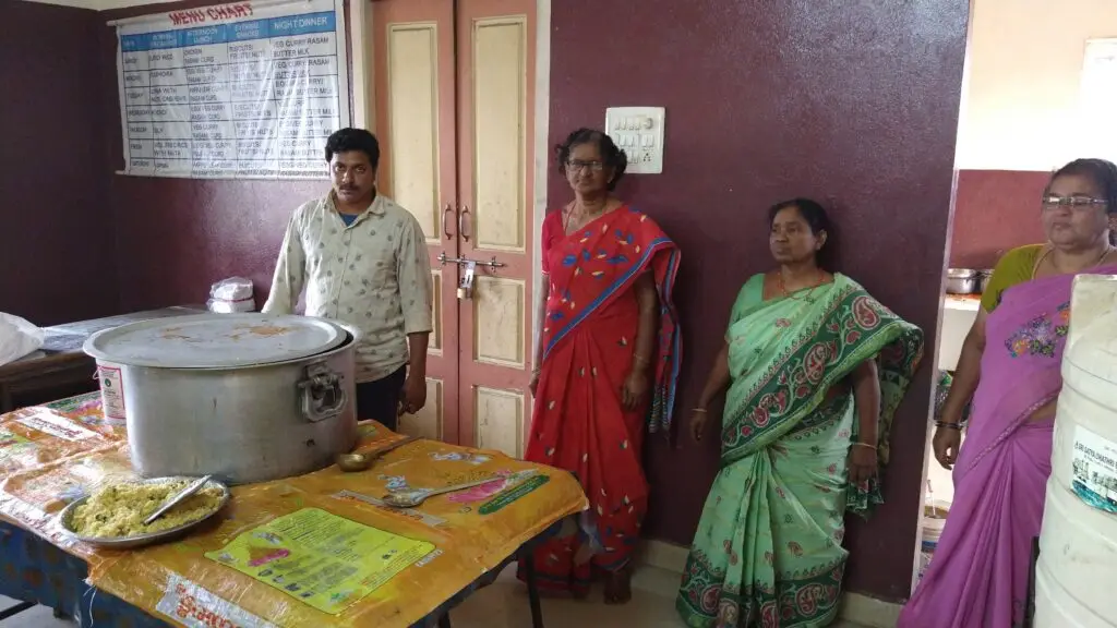 Küchenteam der Kinderarche