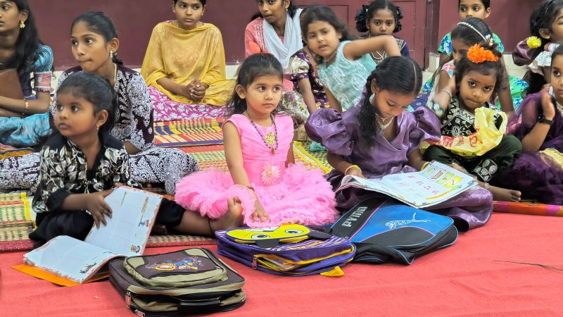 Besuch im Bildungszentrum Rajavaram